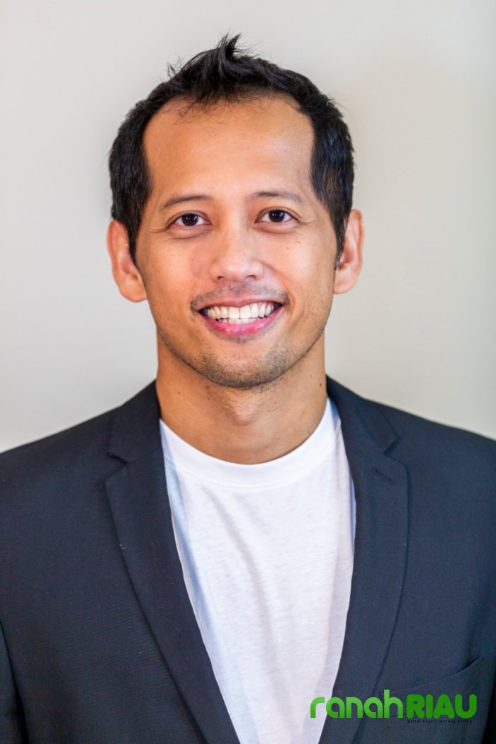 Mengenal lebih dekat para pengajar Indonesia Menuju Broadway